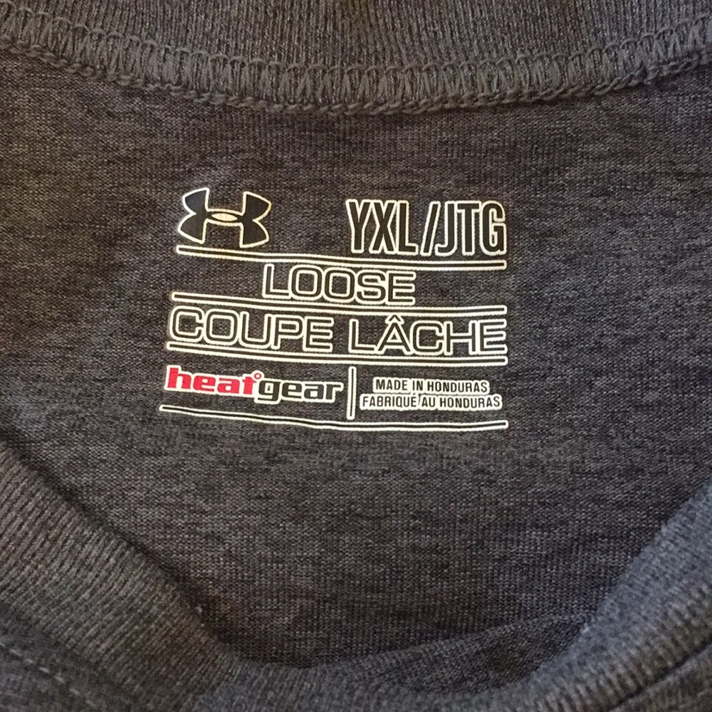Under armour shirts! - Picture 5 of 8